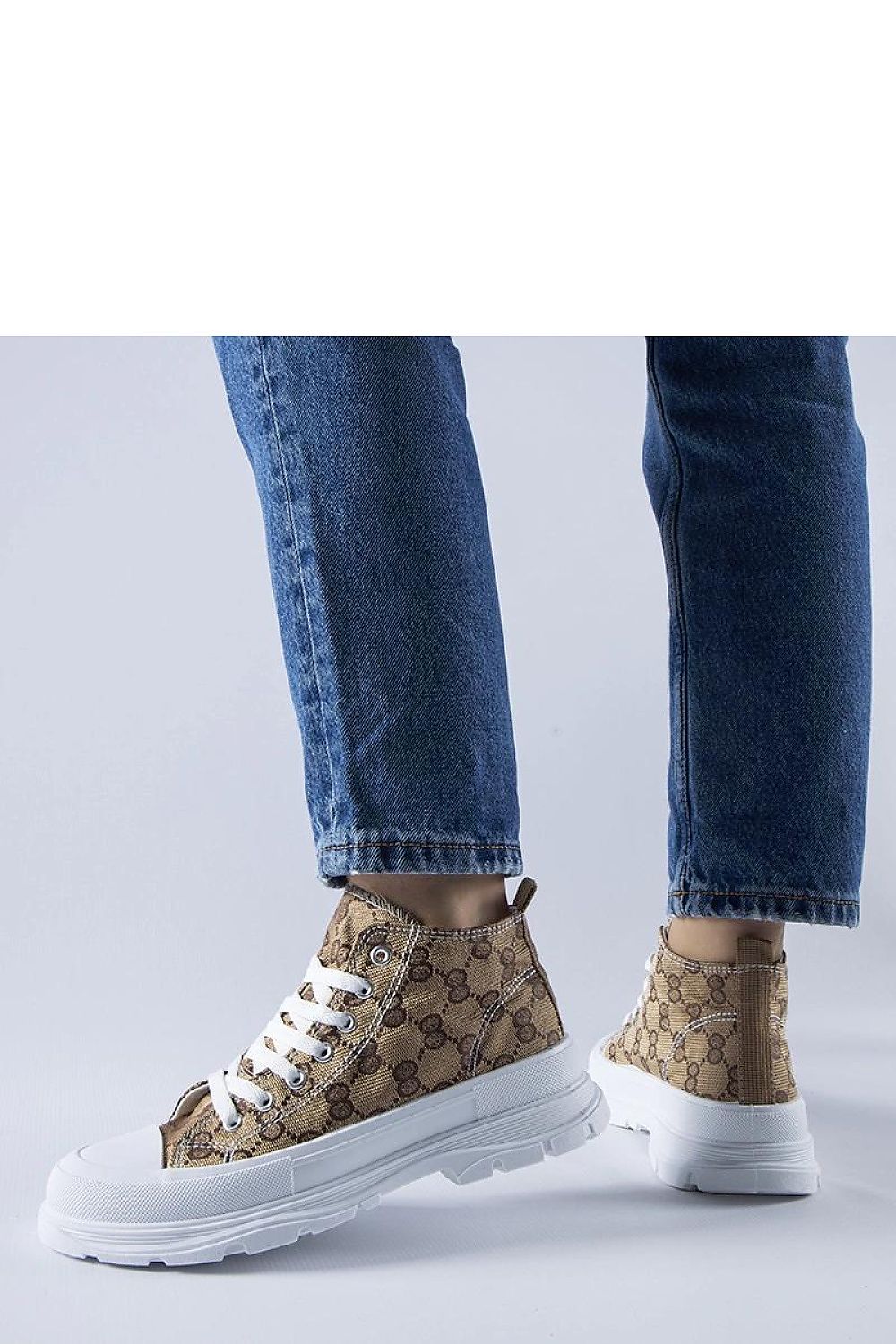 Baskets model 207614 Solea