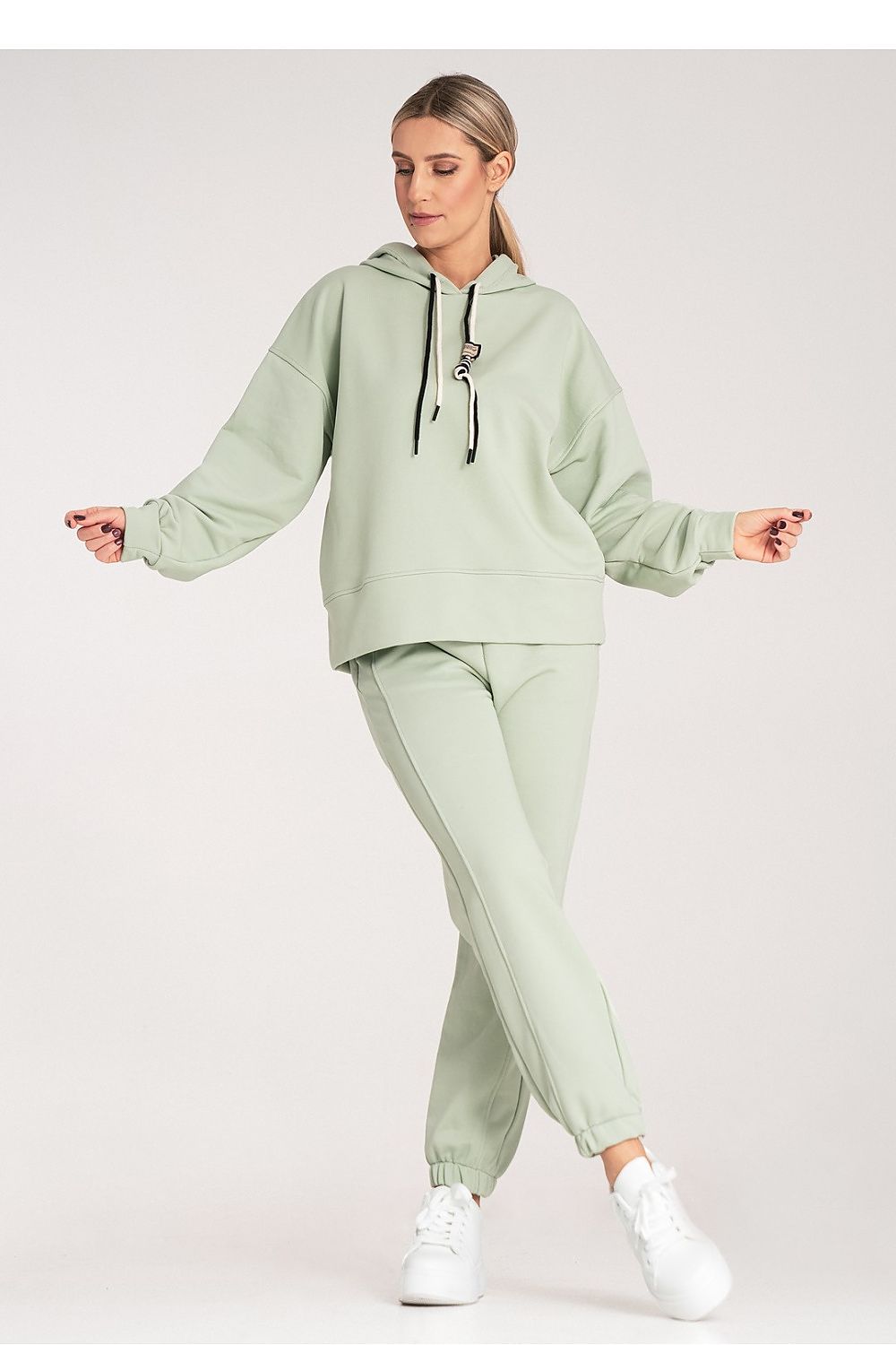 L`ensemble model 214977 Figl