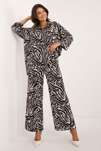 L`ensemble model 200218 Italy Moda 