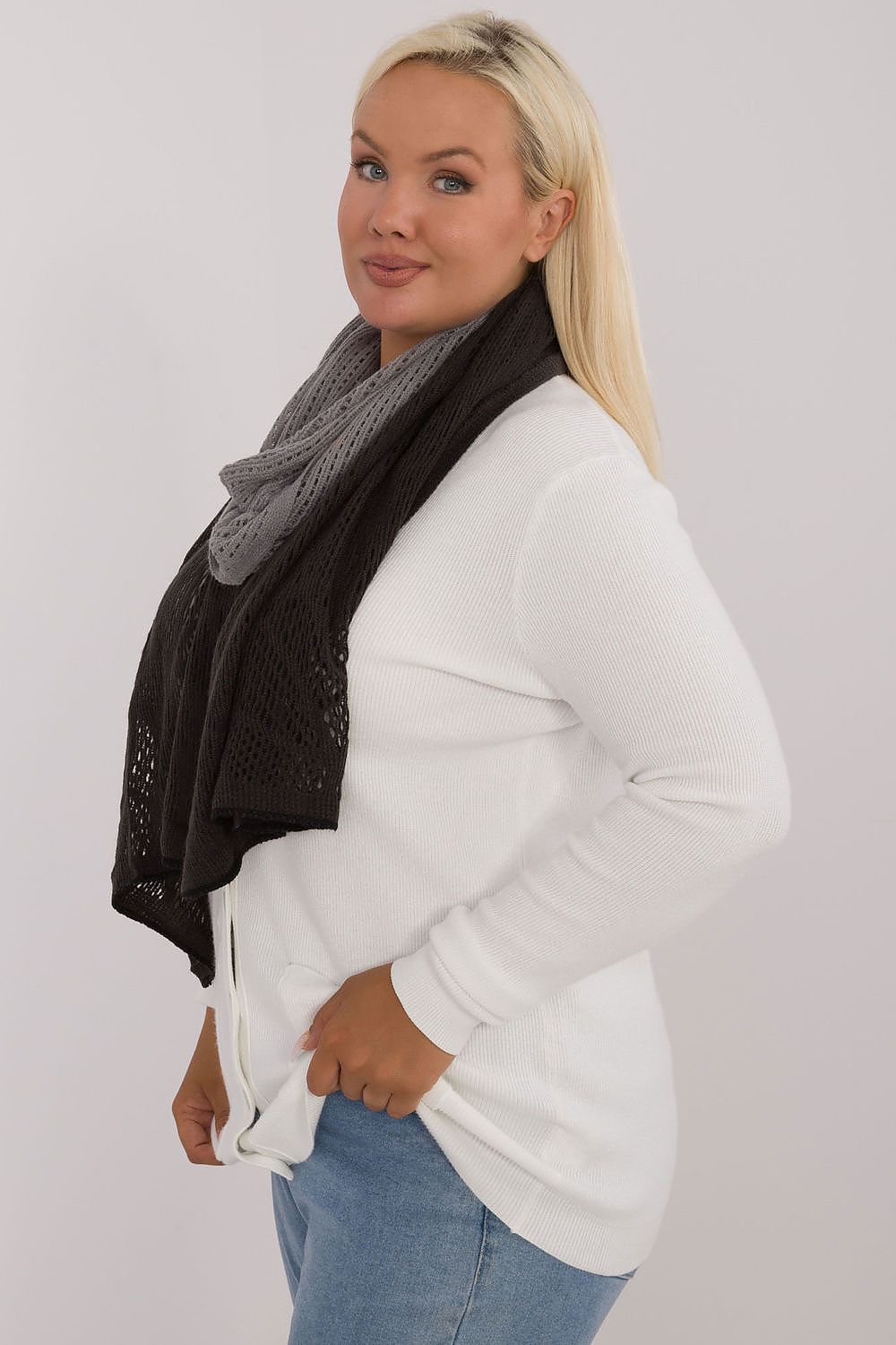 Châle model 200849 AT 