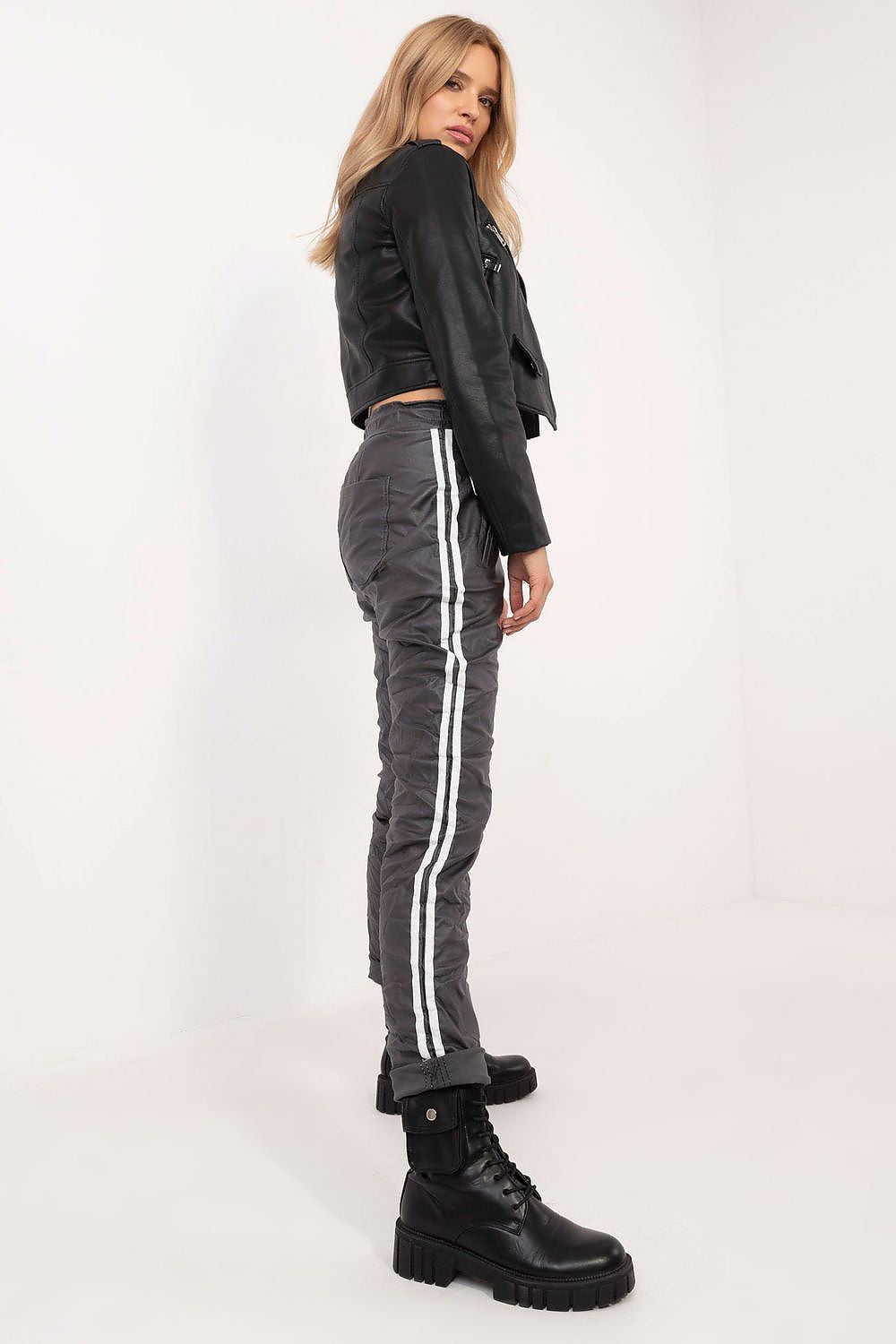  Pantalon femme model 202425 Italy Moda 