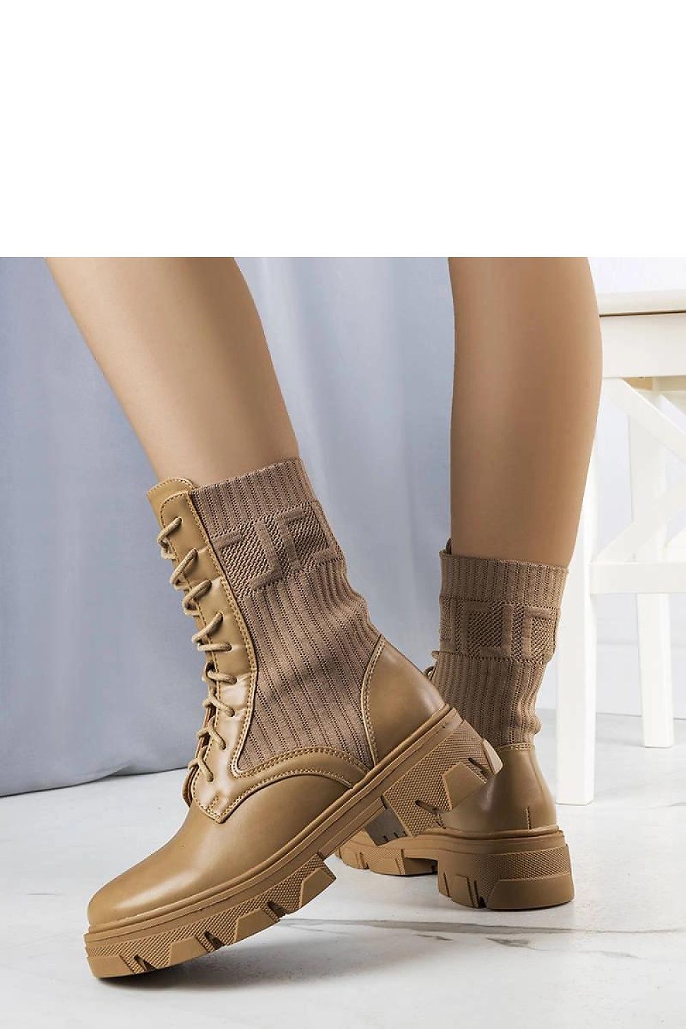  Bottes model 204629 Solea 