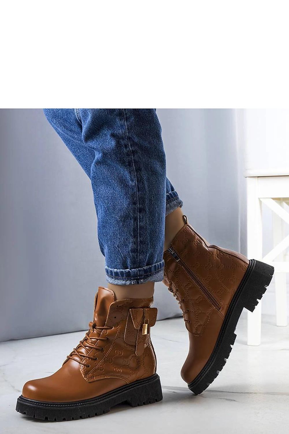  Bottes model 205886 Solea 