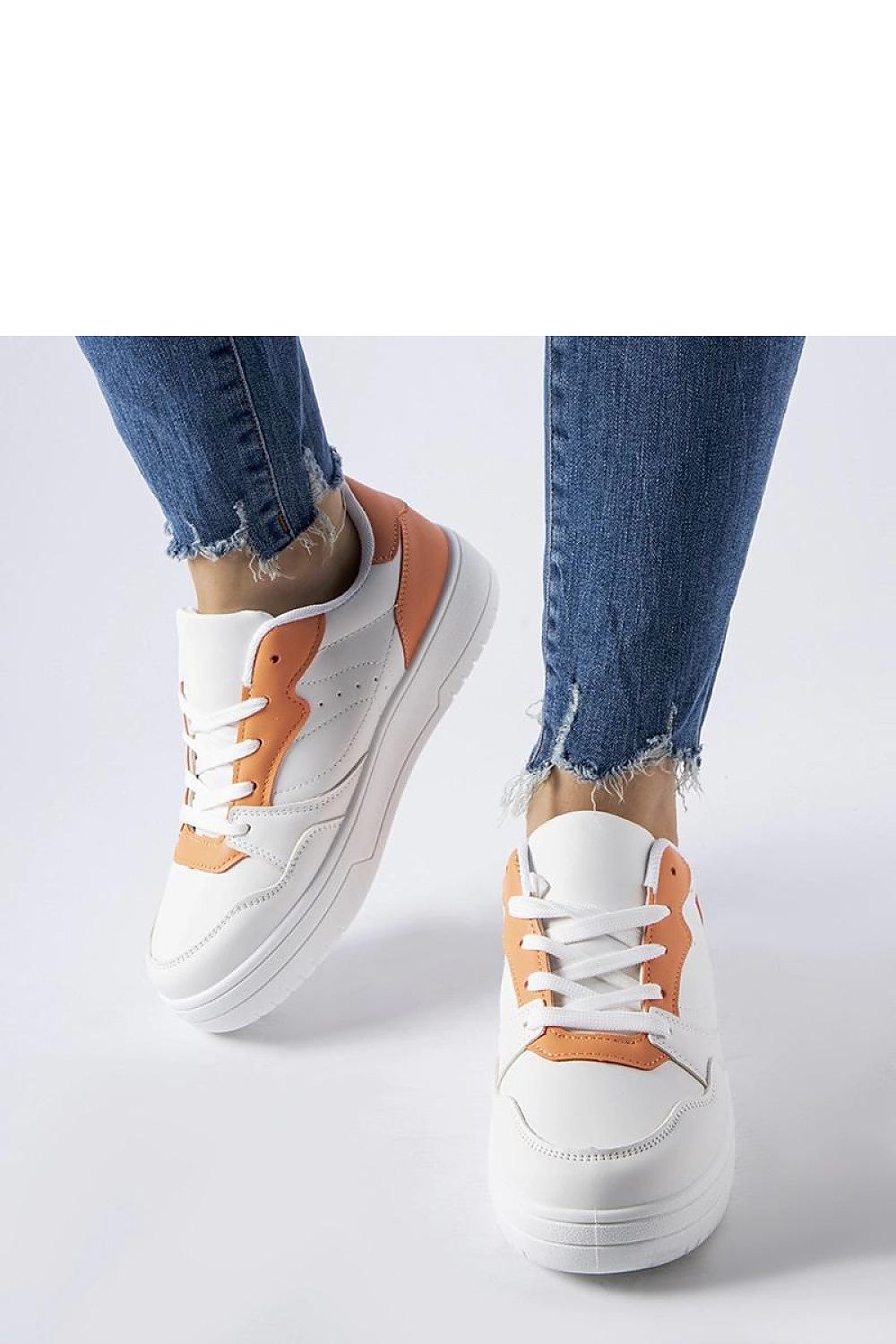  Baskets model 207661 Solea 