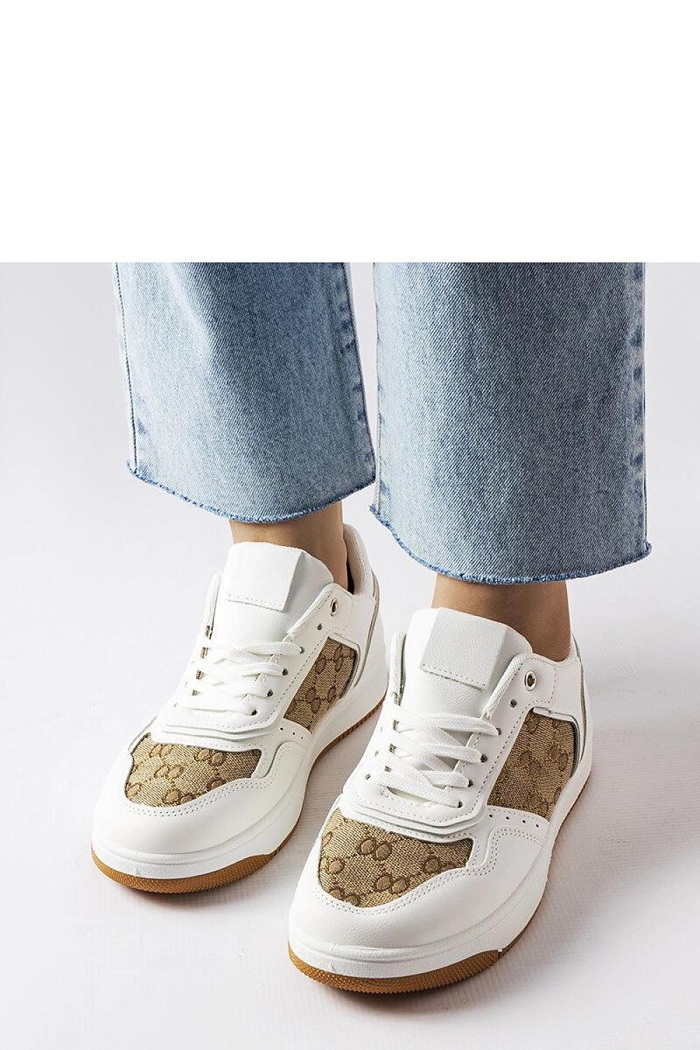  Baskets model 207757 Solea 