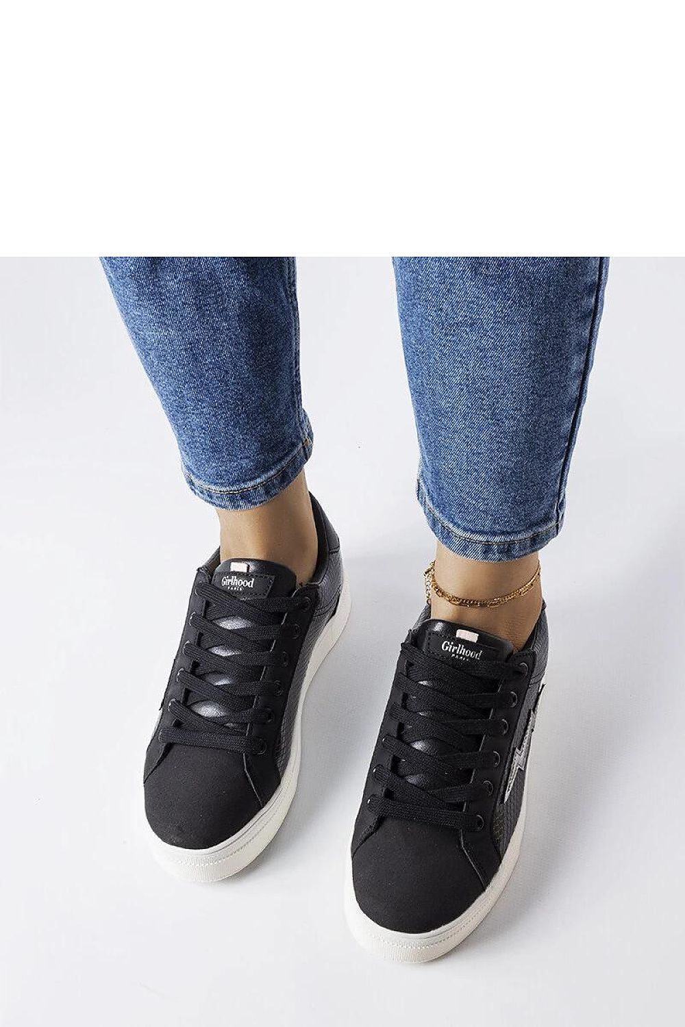  Baskets model 207768 Solea 