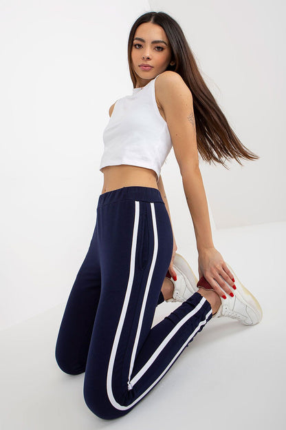  Pantalon survêtement model 214461 Rue Paris 